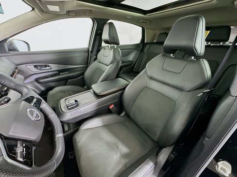 Used 2025 Nissan Ariya FWD image 13