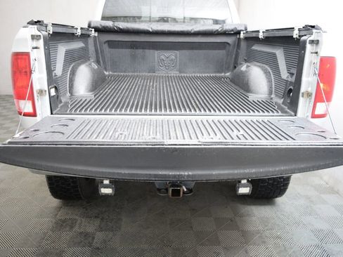 Used 2016 RAM 2500 SLT AWD/4WD image 19