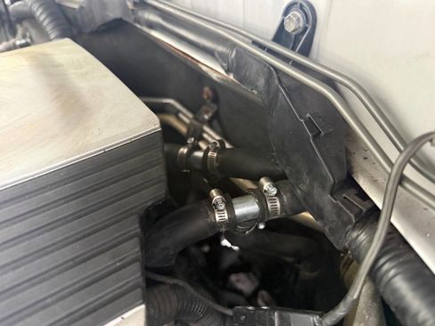 Used 2001 Toyota Land Cruiser image 68