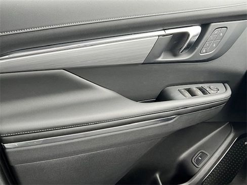 New 2025 Buick Enclave Preferred w/ Power Package image 30