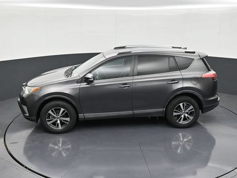 Used 2017 Toyota RAV4 XLE FWD image 14