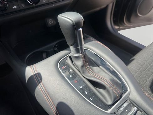 Certified 2025 Honda HR-V Sport image 18