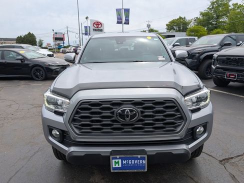 Certified 2020 Toyota Tacoma TRD Off-Road w/ Technology Package AWD/4WD image 11