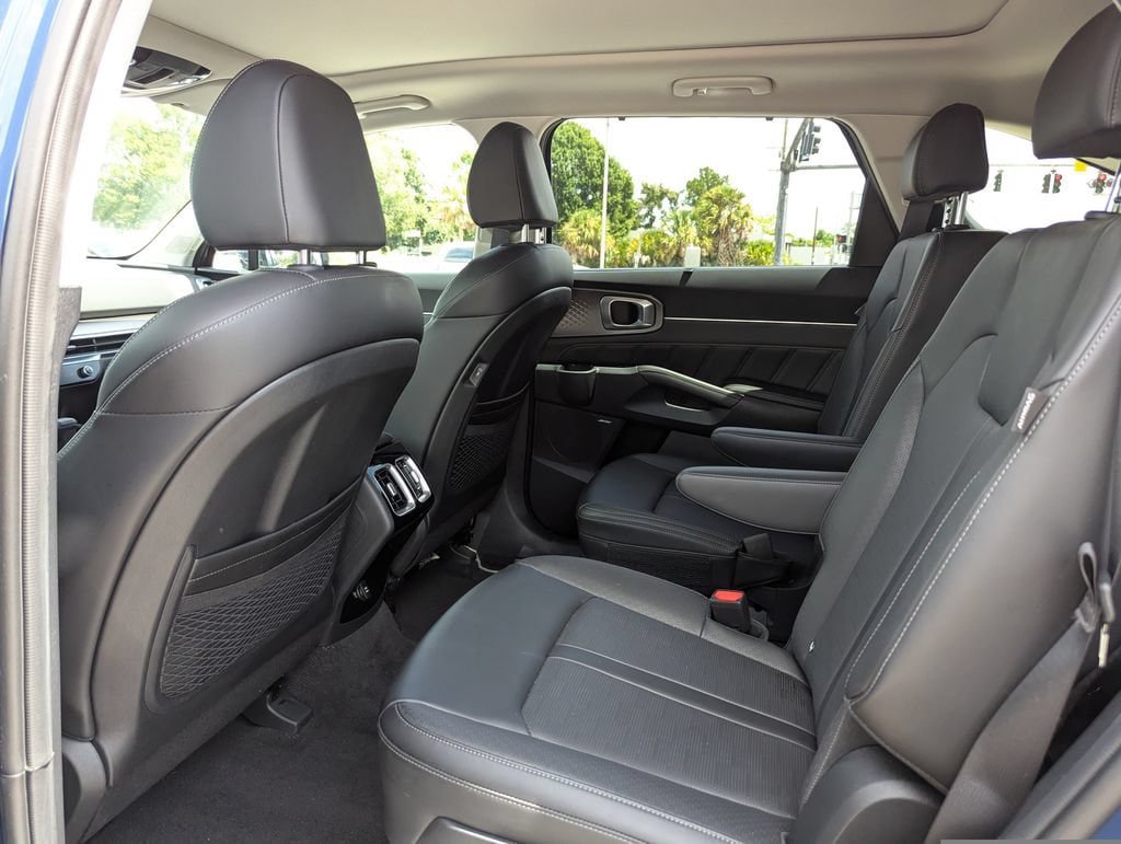 Certified 2026 Kia Sorento SX FWD image 18