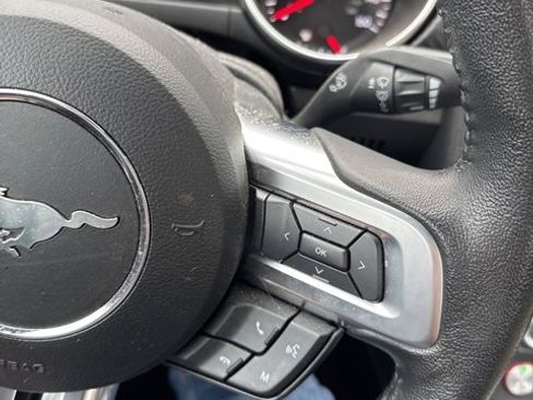 Used 2023 Ford Mustang Coupe image 9