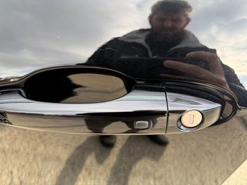 Used 2022 Jeep Compass Limited w/ Sun and Sound Group image 28