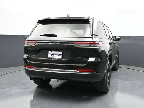 New 2026 Jeep Grand Cherokee Altitude AWD/4WD image 25