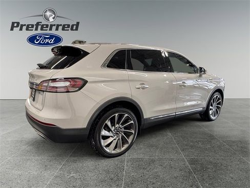 Used 2019 Lincoln Nautilus Reserve image 17