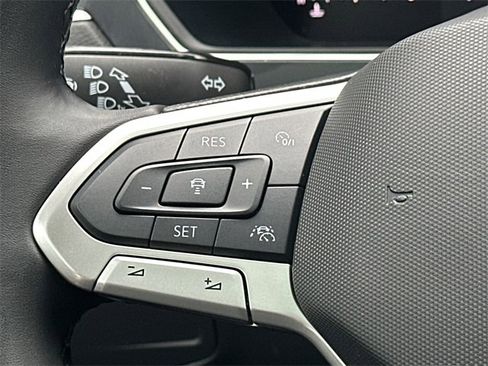 Used 2024 Volkswagen Tiguan Wolfsburg Edition image 27