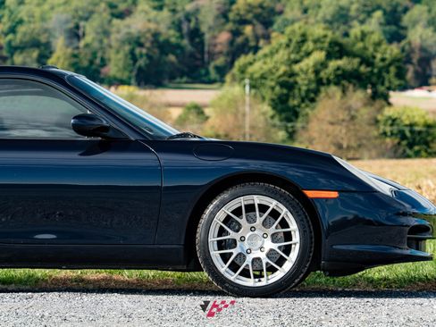Used 2003 Porsche 911 Targa image 10