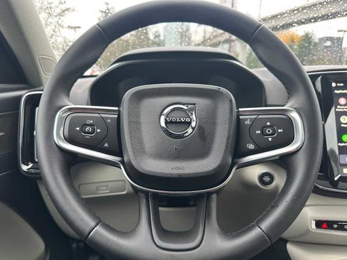 New 2026 Volvo XC40 B5 Ultra w/ Climate Package image 19