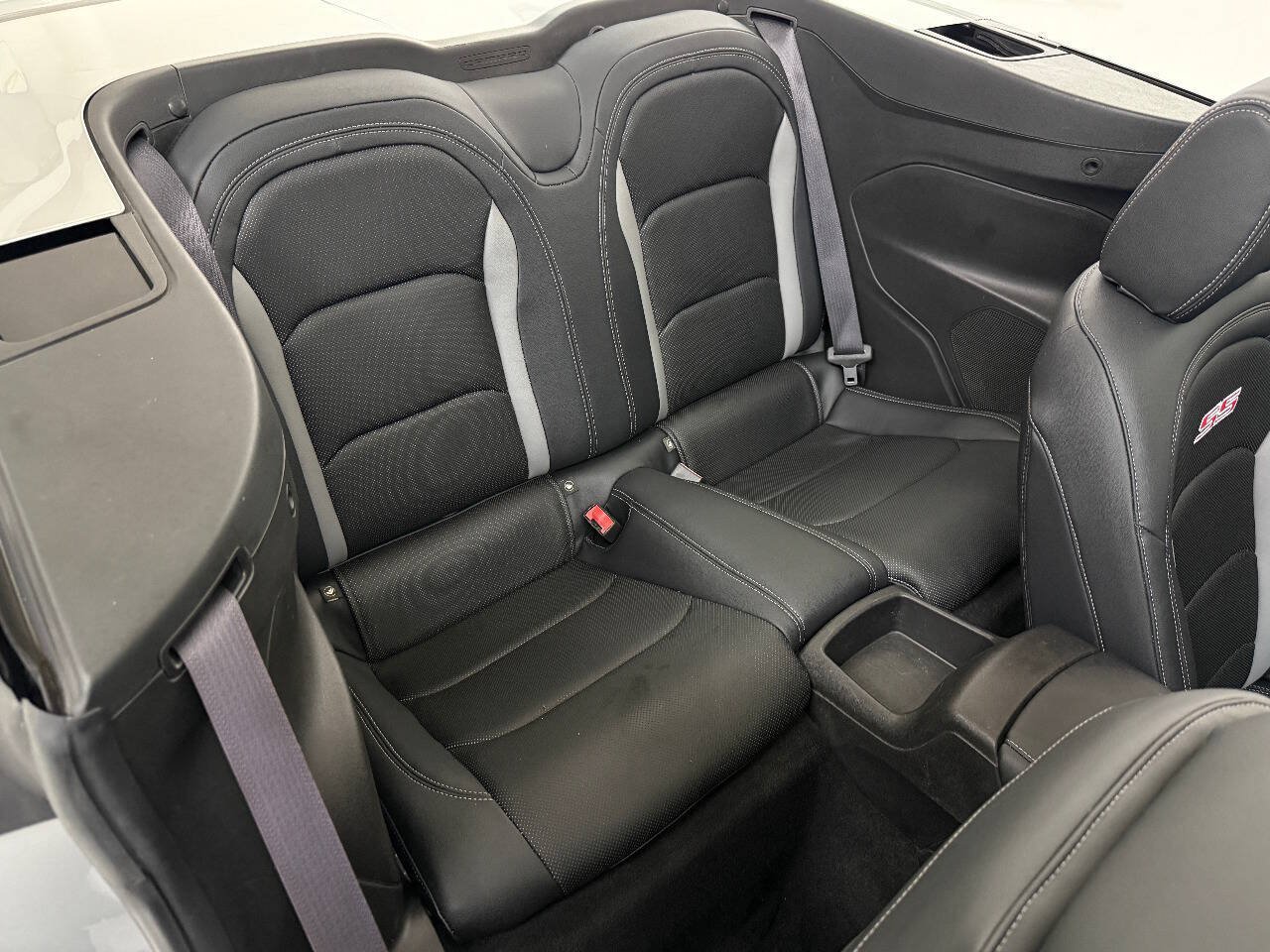 Used 2017 Chevrolet Camaro SS RWD image 39