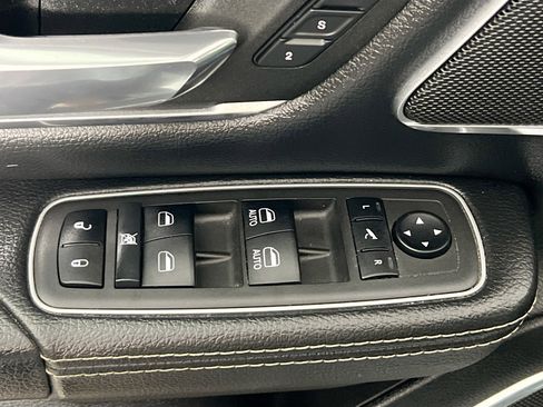 Used 2022 RAM 1500 Laramie RWD image 16