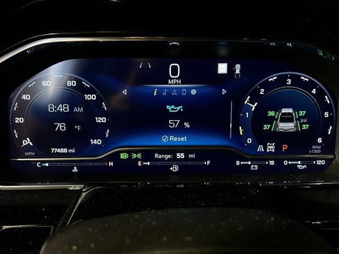 Used 2022 Chevrolet Silverado 1500 ZR2 w/ Technology Package image 10