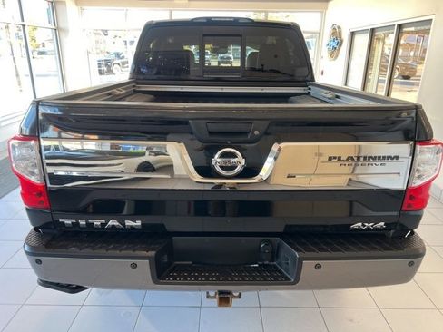 Used 2018 Nissan Titan Platinum Reserve image 5