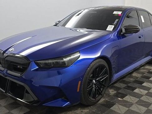 Used 2025 BMW M5 w/ Carbon Package AWD/4WD image 1