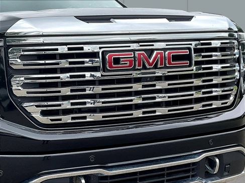 Used 2023 GMC Sierra 1500 Denali AWD/4WD image 36