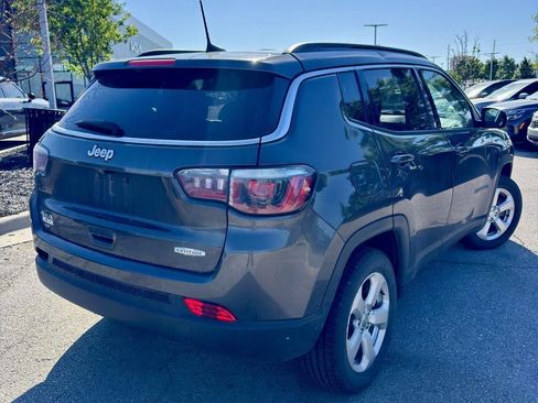 Used 2018 Jeep Compass Latitude w/ Popular Equipment Group AWD/4WD image 5