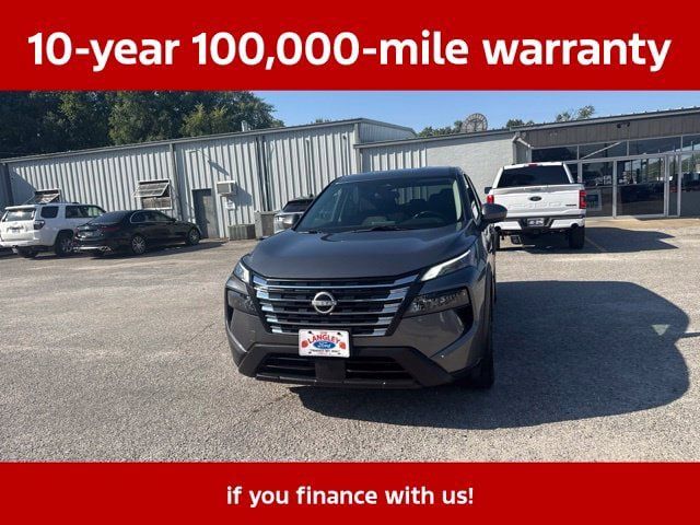 Used 2025 Nissan Rogue SV AWD/4WD image 6