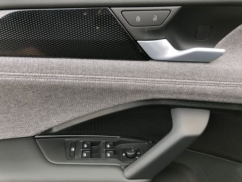 New 2026 Volkswagen Tiguan S AWD/4WD image 11