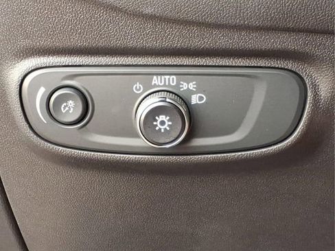 Used 2024 Chevrolet Equinox LT w/ LPO, Floor Liner Package image 17