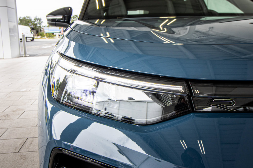 New 2026 Volkswagen Tiguan SE R-Line FWD image 6