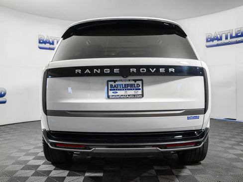Used 2025 Land Rover Range Rover SE image 5