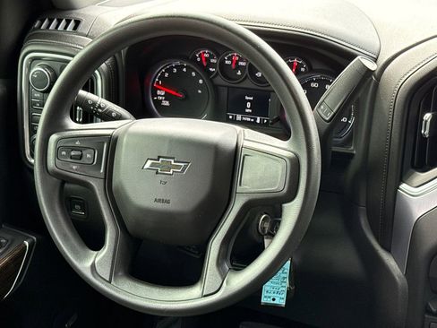 Used 2021 Chevrolet Silverado 1500 Custom Trail Boss AWD/4WD image 13