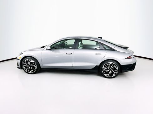 Used 2024 Hyundai Ioniq 6 SEL image 4