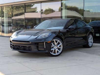 New 2025 Porsche Panamera 4