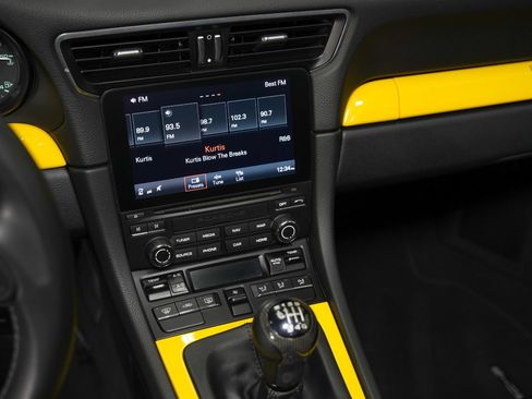 Used 2019 Porsche 911 Speedster RWD image 45