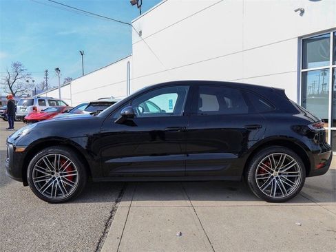 Used 2023 Porsche Macan S image 2