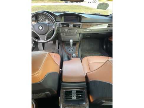 Used 2011 BMW 328i Convertible image 47