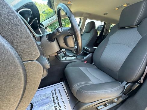 Used 2015 Chevrolet Traverse LT AWD/4WD image 15