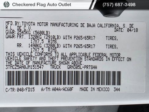 Used 2018 Toyota Tacoma TRD Sport image 22