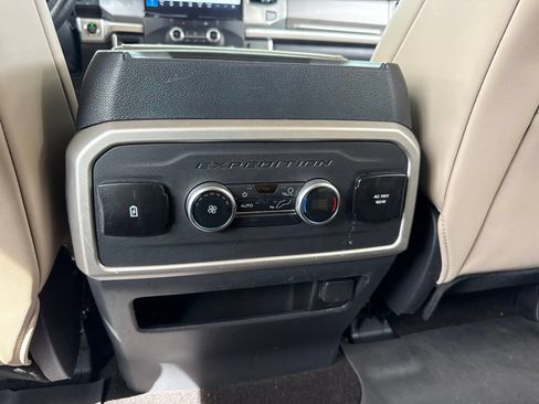 Used 2023 Ford Expedition XLT RWD image 20