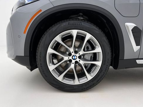 New 2026 BMW X5 xDrive50e w/ Climate Comfort Package image 22