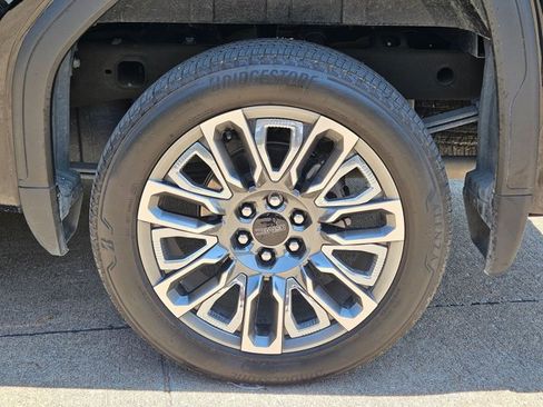 Used 2025 GMC Sierra 1500 Denali Ultimate AWD/4WD image 25