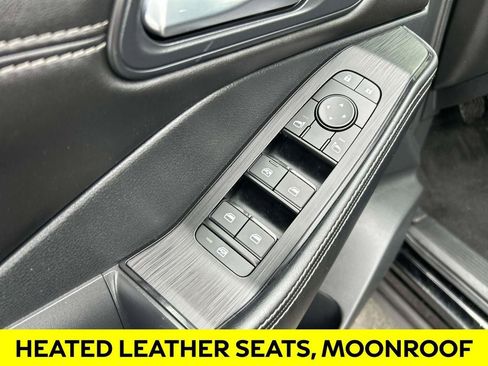 Used 2023 Nissan Rogue SV w/ SV Premium B Package AWD/4WD image 16