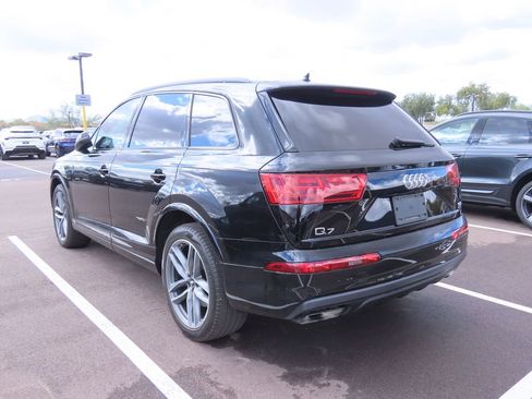 Used 2018 Audi Q7 3.0T Prestige w/ Prestige Package image 3
