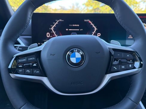 Used 2025 BMW 330i Sedan w/ Premium Package RWD image 29