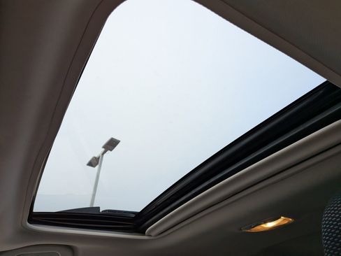 Used 2017 Subaru Outback 2.5i Premium image 29