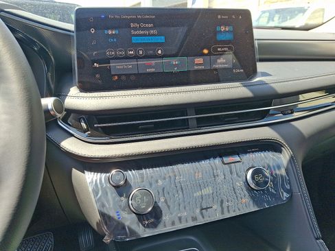 New 2026 INFINITI QX60 Luxe w/ Cargo Package AWD/4WD image 8