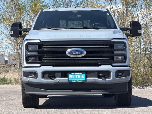 Used 2025 Ford F350 Platinum w/ FX4 Off-Road Package AWD/4WD image 10