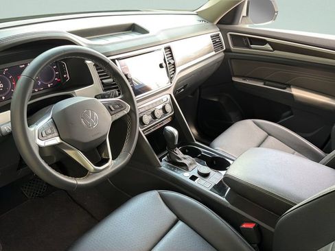 Used 2023 Volkswagen Atlas SE w/ Black Wheel Package AWD/4WD image 31