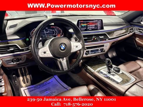 Used 2021 BMW 750i xDrive w/ Executive Package image 18