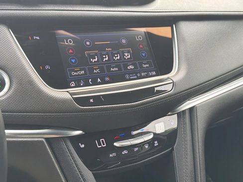 Certified 2023 Cadillac XT5 Premium Luxury AWD/4WD image 9
