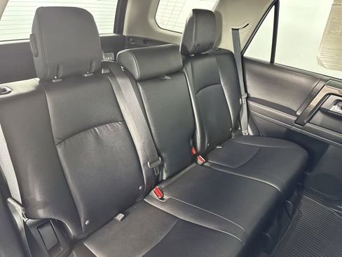 Used 2024 Toyota 4Runner TRD Off-Road Premium w/ Moonroof Package AWD/4WD image 29