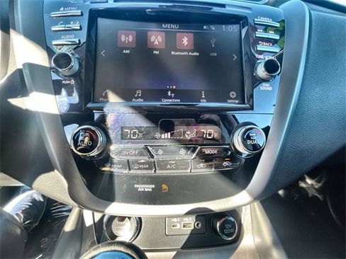 Used 2023 Nissan Murano SV w/ SV Midnight Edition Package image 18