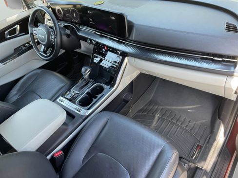 Certified 2022 Kia Carnival SX Prestige image 7